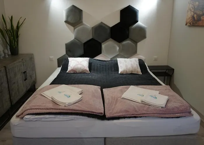 Hacjenda Alpaka - Gospodarstwo agroturystyczne *